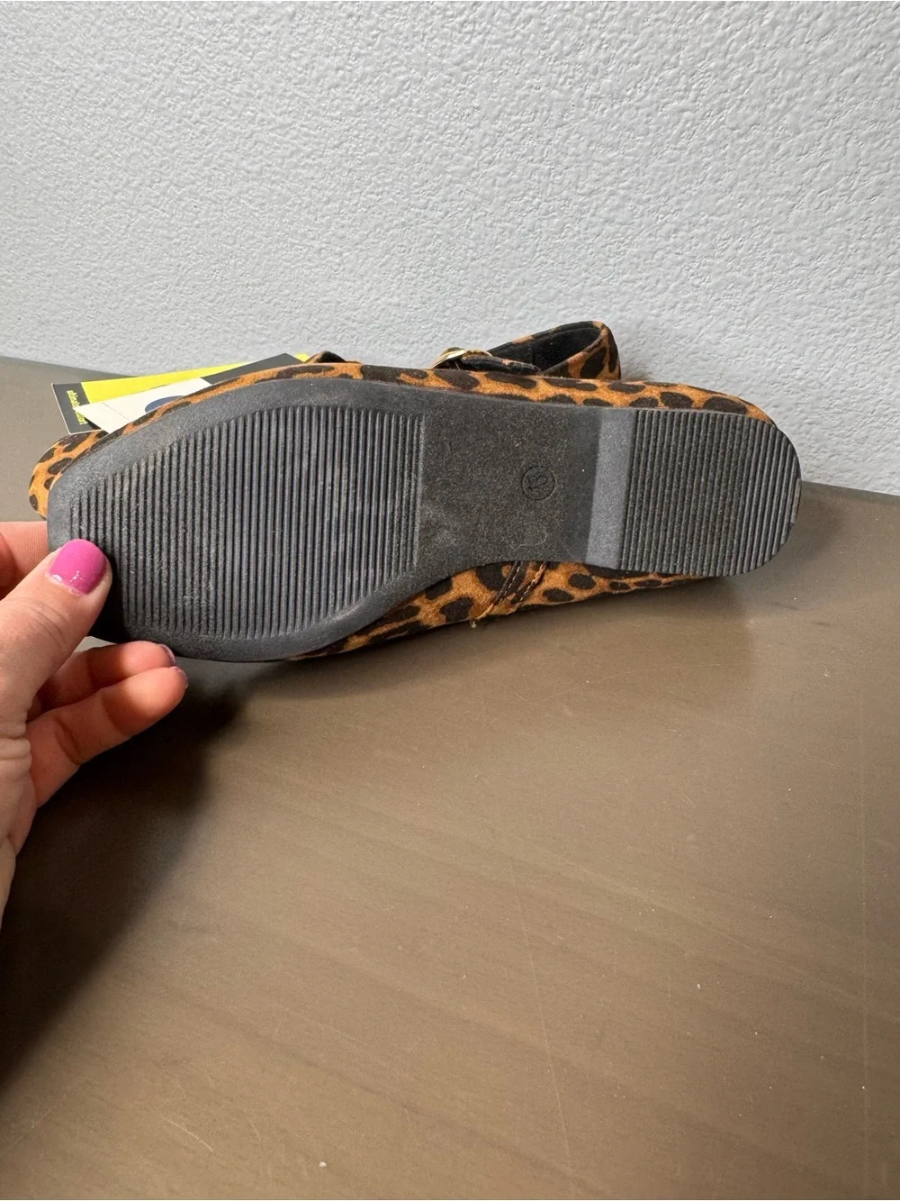 NWT girls 13 Cat & Jack Girls' Leopard Print Mary Jane Shoes - Tan & Black